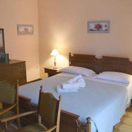 Agriturismo I Portici กัตเตโออามาเร ภายนอก รูปภาพ